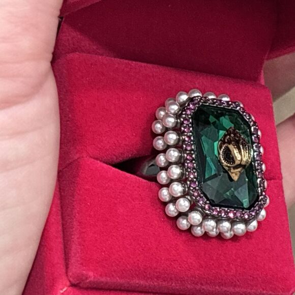 Kurt Geiger Eagle Head Cocktail Ring Green Crystal Statement Silver Tone Size 9 - Picture 7 of 14
